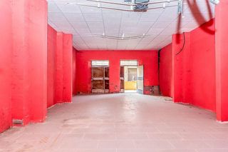 Local comercial en venta en La Vega - Oteruelo en León