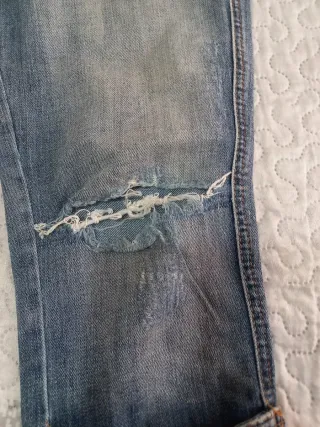 Pantalón vaquero pirata de mujer