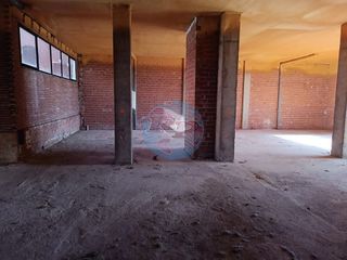 Local comercial en venta en La Chantría - La Lastra en León