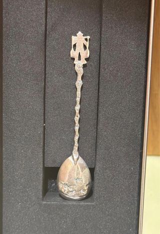 Cucharilla de colección con figura