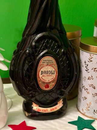 Botella antigua DRIOLI Cherry Brandy (años 60)DECO
