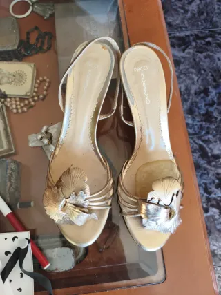 Sandalias fiesta Paco Herrero doradas