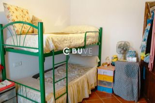 Chalet en venta en Lora del Río