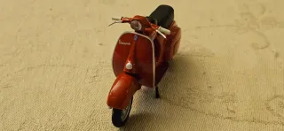 Vespa Super Sprint - anno 1965 - Scala 1/18