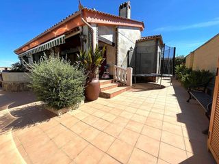 Chalet en venta en Valdepeñas