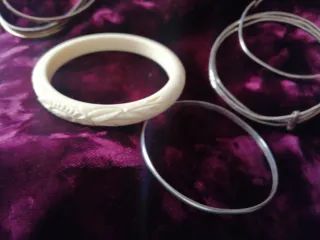 Lote Pulseras Vintage Doradas y Plateadas