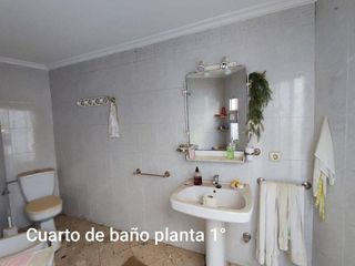 Casa adosada en venta en Manzanares