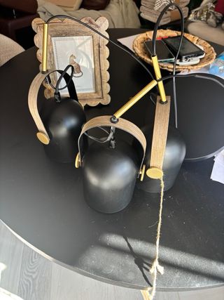 Lámpara Colgante Negra y Dorada