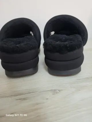 Ciabatte UGG Maxi Slide Puffy Nere Tg 39