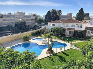 Piso en alquiler en La Carihuela en Torremolinos