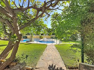 Piso en alquiler en La Carihuela en Torremolinos