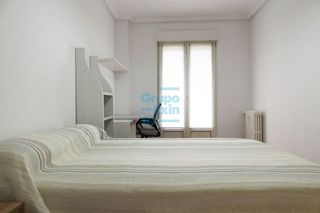 Piso en alquiler en Amara - Berri en San Sebastián-Donostia