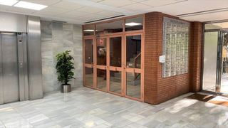 Oficina en alquiler en La Buhaira en Sevilla