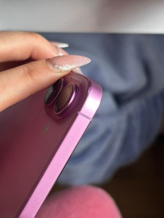 iPhone 16 Plus rosado