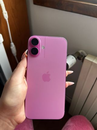 iPhone 16 Plus rosado