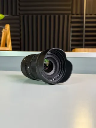 COMO NUEVO | Sigma 18-50mm F2.8 DC DN Sony E