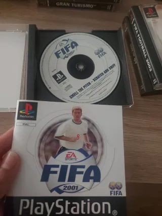 FIFA 2001 y NHL 97 PlayStation