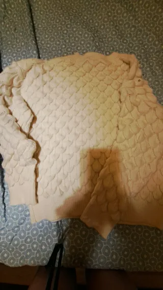 Jersey blanco con pedrería