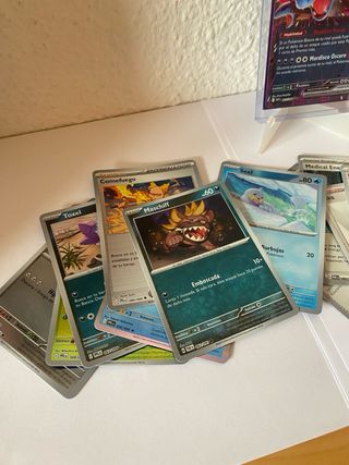 Lote de 100 cartas pokemon tcg