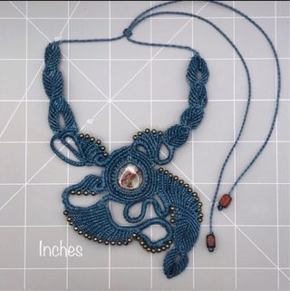 Colgante artesanía macramé y larimar