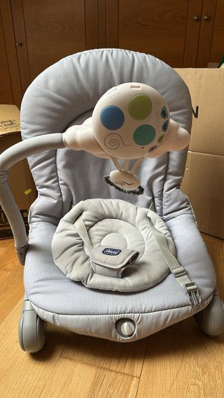 Hamaca bebé Chicco gris