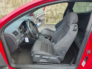 Volkswagen Golf 2005