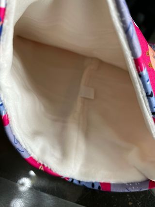 Scalda collo fucsia con disegno gatti