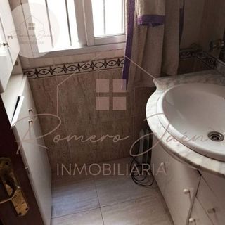 Casa adosada en venta en Ctra. Circunvalación - La Magdalena en Jaén