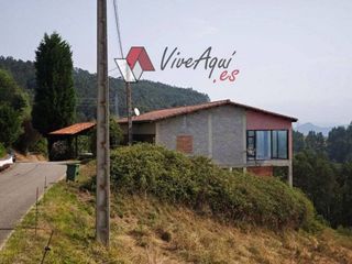 Chalet en venta en Pravia