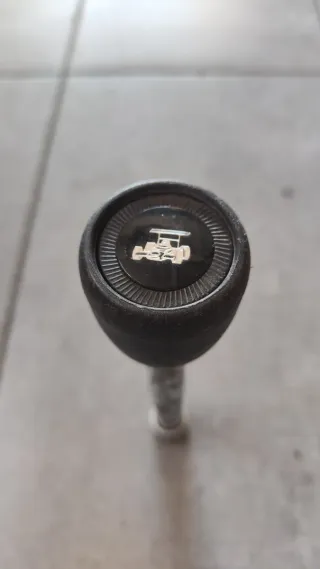 Pomo Coche Clásico Carreras