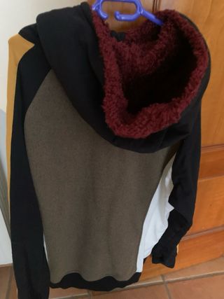 Sudadera Cusart Talla L Usada una sola vez