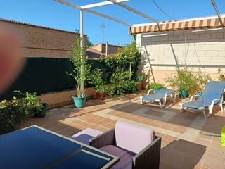 Casa pareada en venta en El Poblado - Abulagar en Puertollano