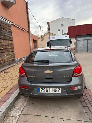 Chevrolet Cruze 2012