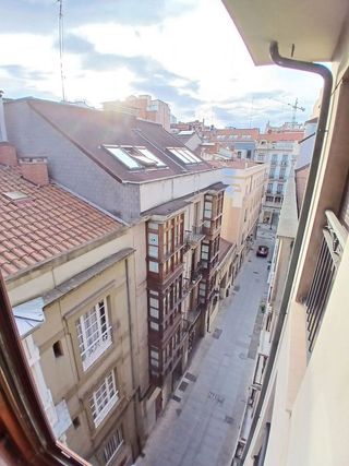 Piso en alquiler en Centro en Gijón