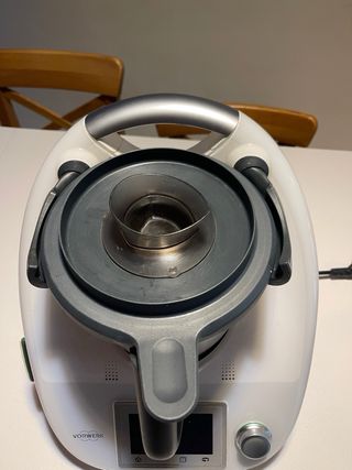 Thermomix TM5 casi nueva con Cookidoo