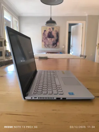 Portátil Asus Vivobook Plata