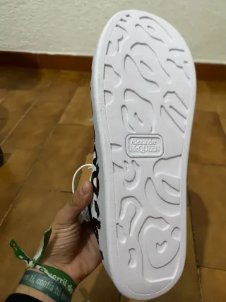 Alexander McQueen Talla 41 Blancas