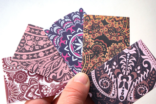 Sobres pequeños hechos a mano