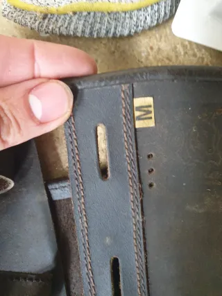 Espolainas de cuero marrones