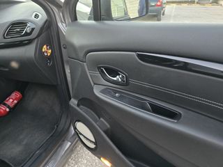 Renault Scenic 2015