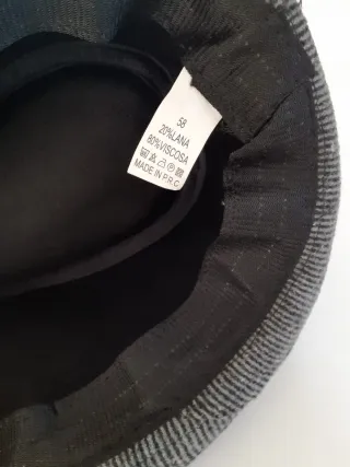 Cappello uomo grigio e nero