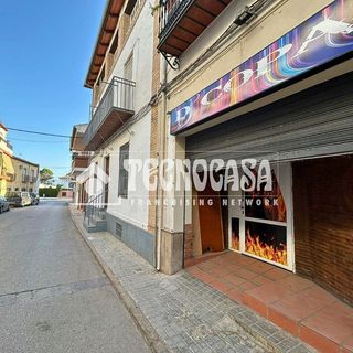 Local comercial en venta en Baeza