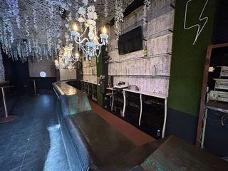 Local comercial en venta en Baeza