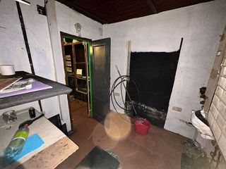 Local comercial en venta en Baeza