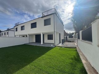 Casa pareada en alquiler en Prado de Somosaguas en Pozuelo de Alarcón