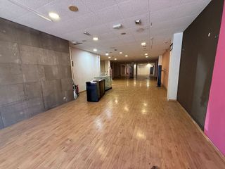 Local comercial en alquiler en Eixample en Mataró