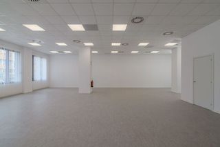 Oficina en alquiler en Sant Just Desvern