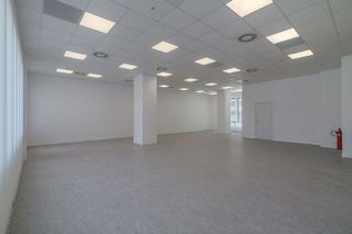 Oficina en alquiler en Sant Just Desvern