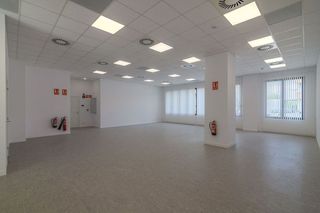 Oficina en alquiler en Sant Just Desvern