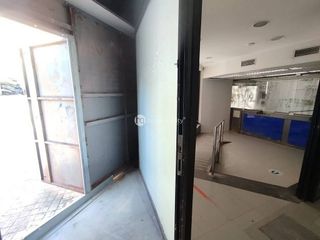 Local comercial en alquiler en Montigalà -Sant Crist en Badalona